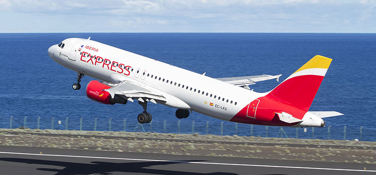 Iberia Express le pone alas al #LogitravelBirratour